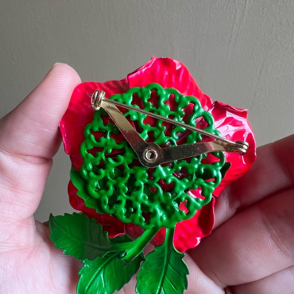 Red Rose Brooch with Green Leaves - Picture 4 of 9